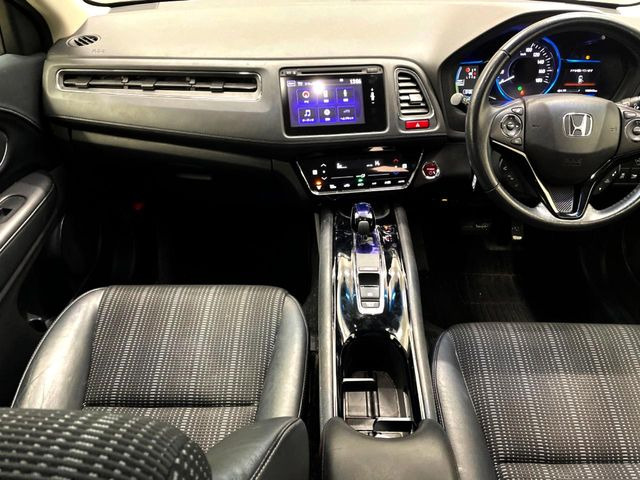 ヴェゼル1.5 ハイブリッド X Lパッケージ 4WD