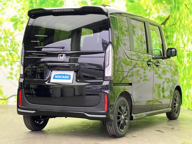 N-BOXカスタムブラック スタイル