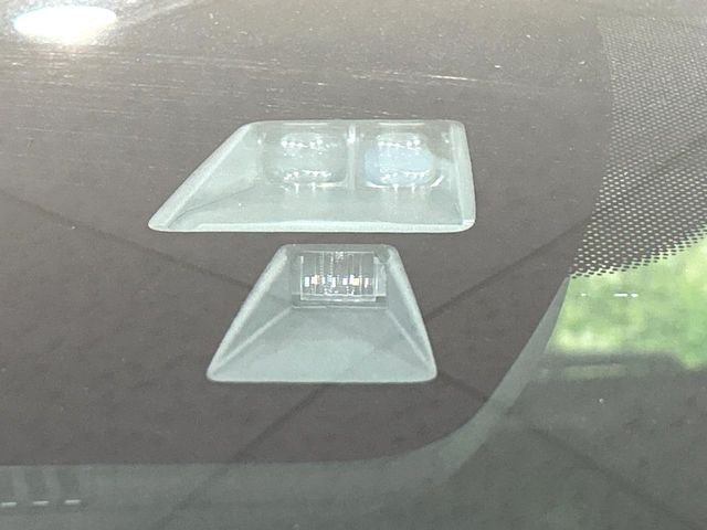 �y�X�}�[�g�V�e�B�u���[�L�T�|�[�g�z�ᑬ���s���ɑO���̎ԗ�����F�����A�Փ˂������Ȏ��͌x��ƃu���[�L�ŏՓˉ���Ɣ�Q�y�����A�V�X�g�B�����S�Ƀh���C�u�����y���݂��������܂��B