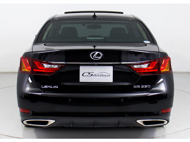 �N���A�����X�\�i�[���t���Ă��܂�!�t�����g&���A�ɃZ���T�[������A��Q���ɋ߂Â��ƌx��������h���C�o�[�ւ��m�点!�������֗��Ȑl�C�����ł�!!