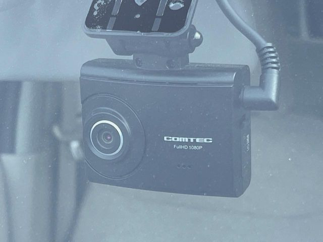 �y�h���C�u���R�[�_�[�z�h���C�u���R�[�_�[����!���s���͂������A������^�]�⎖�̂ɑ��������ہA�f���ŋL�^���A����̃��X�N�ɔ����܂��B���L�^�pSD�J�[�h�͂��q�l�����g�ł��������������K�v������܂��B