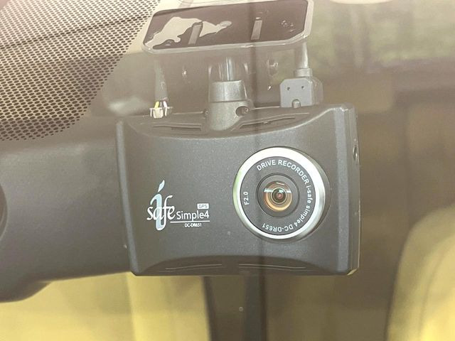 �y�h���C�u���R�[�_�[�z�h���C�u���R�[�_�[����!���s���͂������A������^�]�⎖�̂ɑ��������ہA�f���ŋL�^���A����̃��X�N�ɔ����܂��B���L�^�pSD�J�[�h�͂��q�l�����g�ł��������������K�v������܂��B