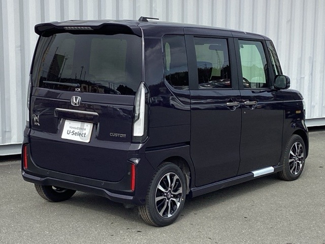 N-BOXカスタムターボ コーディネートスタイル モノトーン