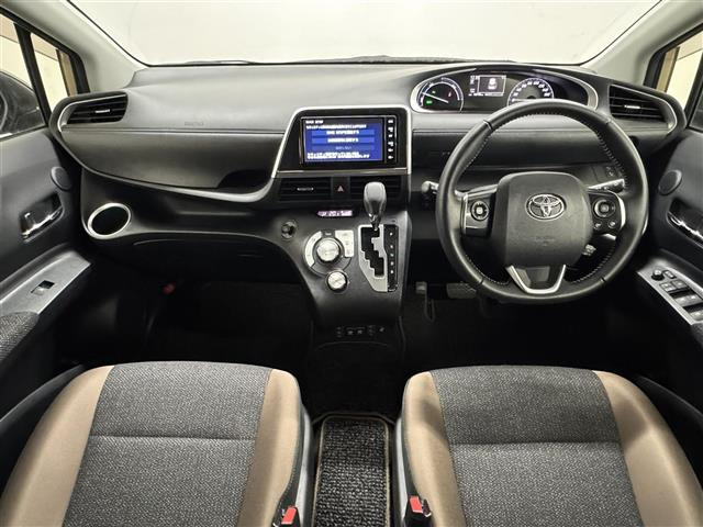 シエンタハイブリッド 1.5 ファンベース G グランパー