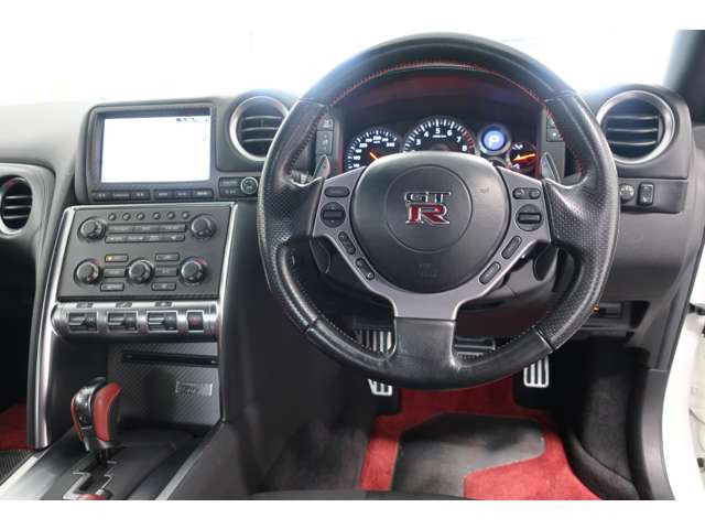 GT-R3.8 ブラックエディション 4WD