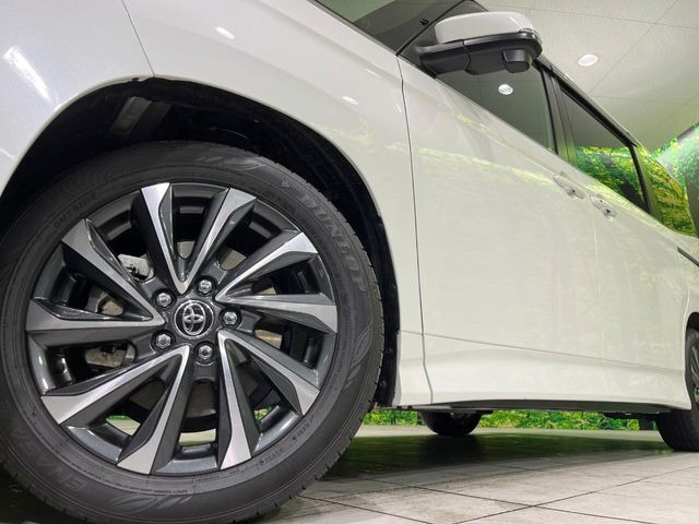 �y����17�C���`�A���~�z�C�[���z�O�ςɃ}�b�`���������A���~�z�C�[���𑕒����Ă���܂��B�e��ЊO�A���~�z�C�[����A�X�^�b�h���X�^�C�����戵�����Ă���܂��B���񂲑��k����������