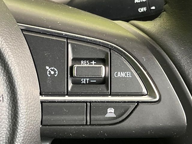 �y�N���[�Y�R���g���[���z�������H�����N���N���s�B�A�N�Z���𗣂��Ă���葬�x�ő��s���ł��A�������^�]���̕��S���y��!�����E�������ȒP�ȃX�C�b�`����Œ����ł��܂��B