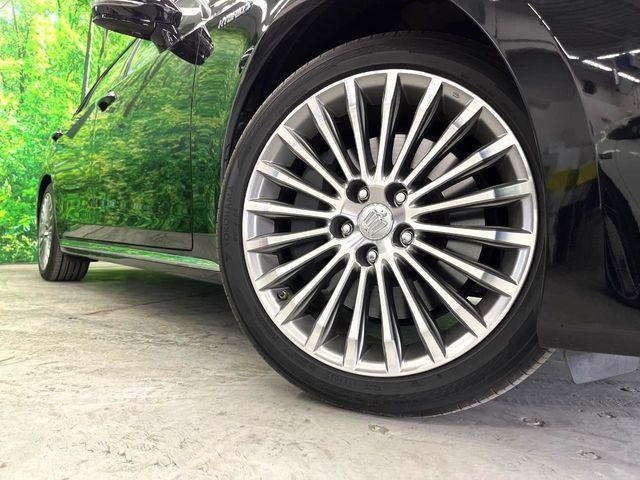 �y����18�C���`�A���~�z�C�[���z�O�ςɃ}�b�`���������A���~�z�C�[���𑕒����Ă���܂��B�e��ЊO�A���~�z�C�[����A�X�^�b�h���X�^�C�����戵�����Ă���܂��B���񂲑��k����������