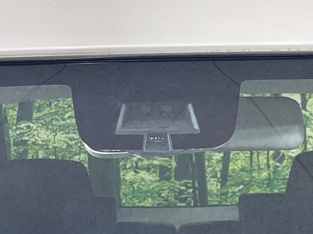 �y���[�_�[�u���[�L�T�|�[�g�z���s���ɑO���̎ԗ�����F�����A�Փ˂������Ȏ��͌x��ƃu���[�L�ŏՓˉ���Ɣ�Q�y�����A�V�X�g�B�����S�Ƀh���C�u�����y���݂��������܂��B