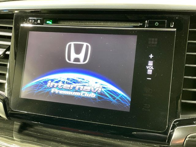 �y�����i�r�z�l�C�̏����i�r�𑕔����Ă���܂��B�i�r�̎g���₷���͂������A�I�[�f�B�I�@�\���[��!�L�����v�◷�s�͂������A�ʋ΂┃�����ȂǕ��i�̃h���C�u���y�����Ȃ�͂���