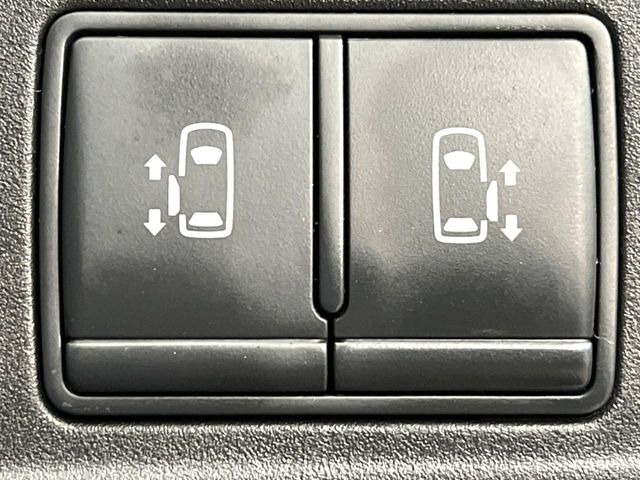 �y�����p���[�X���C�h�h�A�z�X�}�[�g�L�[��^�]�Ȃ̃X�C�b�`�Ō�ȗ����X���C�h�h�A�̊J���\���d��������͂����ăh�A���J����K�v�������A�����Ȃ��q�l�ł��ȒP�ɊJ���߂ł����K�ł���