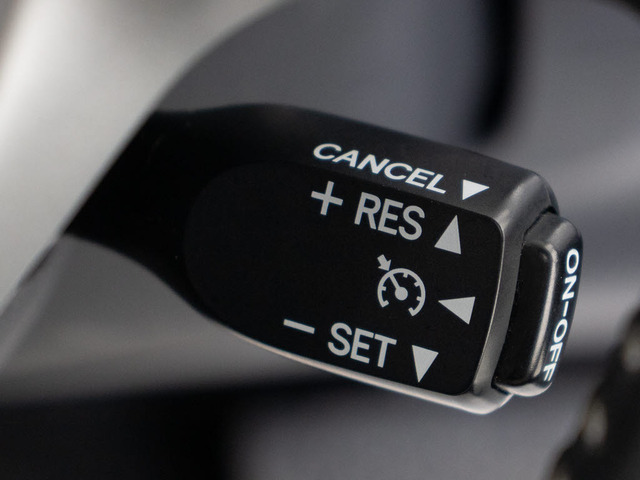 �y�I�[�g�N���[�Y�R���g���[���z���ځB�A�N�Z������Ȃ��ł��Ԃ������ŃX�s�[�h��ۂ��Ă����@�\�ł��������̍����͊y�X�ł�