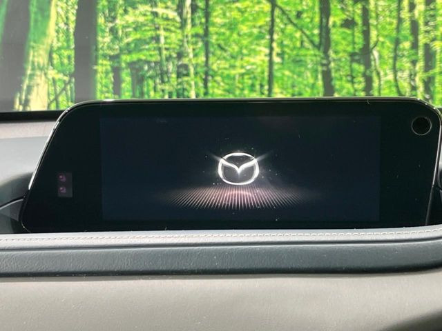 �y8.8�C���`�}�c�_�R�l�N�g�z�ԓ��̕��͋C�Ƀ}�b�`������^�̃f�B�X�v���C�B�X�}�z�ڑ��ł̃i�r�g�p��Bluetooth�Đ����A�l�X�ȋ@�\���y���߂܂��B�����I�ȃ_�C�������삪�\�ŁA�g��������ǍD�ł��B