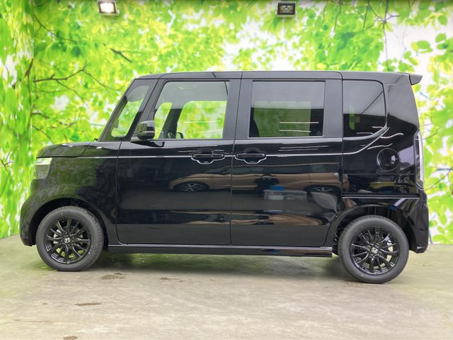 N-BOXカスタムブラック スタイル