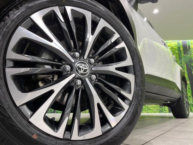 �y�O���[�h��p����18�C���`�A���~�z�C�[���z�f�U�C�����̍��������A���~�z�C�[���𑕒����Ă���܂��B�e��ЊO�A���~�z�C�[����A�X�^�b�h���X�^�C�����戵�����Ă���܂��B���񂲑��k����������