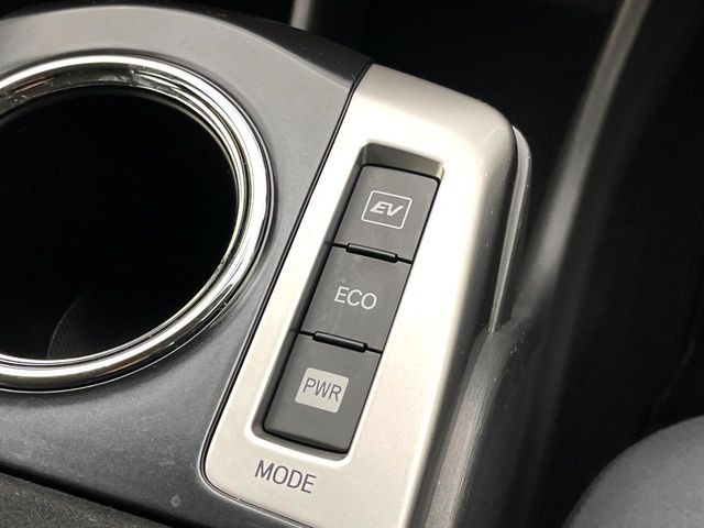 �y�h���C�u���[�h�X�C�b�`�z�R���t�H�[�g�ȏ�薡����X�|�[�e�B�ȏ�薡�܂ŃX�C�b�`��Ő؂�ւ��\�B�V�[����C���ɍ��킹�����[�h��I�ׂ΁A�����̃h���C�u������w�y�����Ȃ�܂���