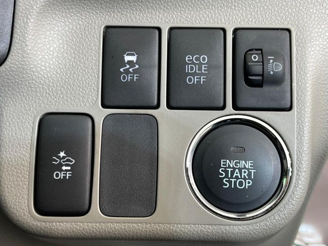 �y�X�}�[�g�A�V�X�g�z���s���ɑO���̎ԗ�����F�����A�Փ˂������Ȏ��͌x��ƃu���[�L�ŏՓˉ���Ɣ�Q�y�����A�V�X�g�B�����S�Ƀh���C�u�����y���݂��������܂��B