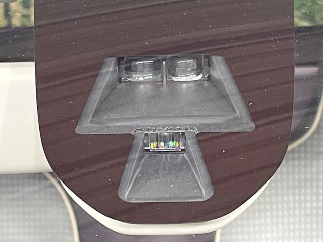 �y�X�Y�L �Z�[�t�e�B�T�|�[�g�z���s���ɑO���̎ԗ�����F�����A�Փ˂������Ȏ��͌x��ƃu���[�L�ŏՓˉ���Ɣ�Q�y�����A�V�X�g�B�����S�Ƀh���C�u�����y���݂��������܂��B