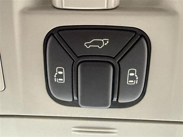 こだわりがあってなかなか気に入ったお車がないそこのお客様!全国のオークションからピッタリの1台を探すことが可能です。ぜひ一度お問い合わせください。