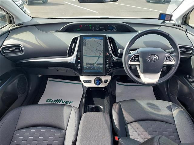 プリウスPHV1.8 A