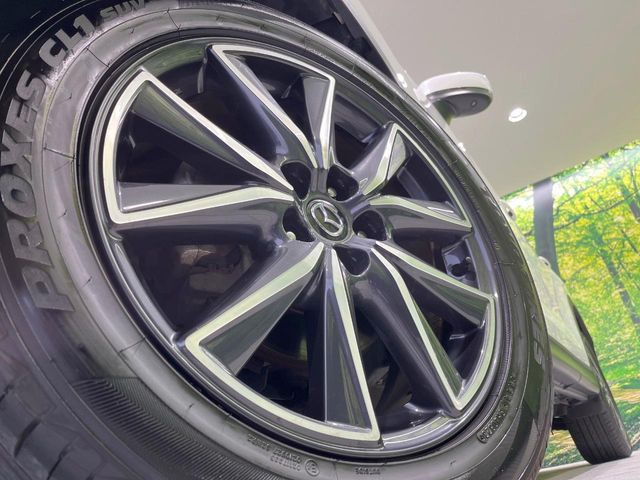 �y����19�C���`�A���~�z�C�[���z�O�ςɃ}�b�`���������A���~�z�C�[���𑕒����Ă���܂��B�e��ЊO�A���~�z�C�[����A�X�^�b�h���X�^�C�����戵�����Ă���܂��B���񂲑��k����������