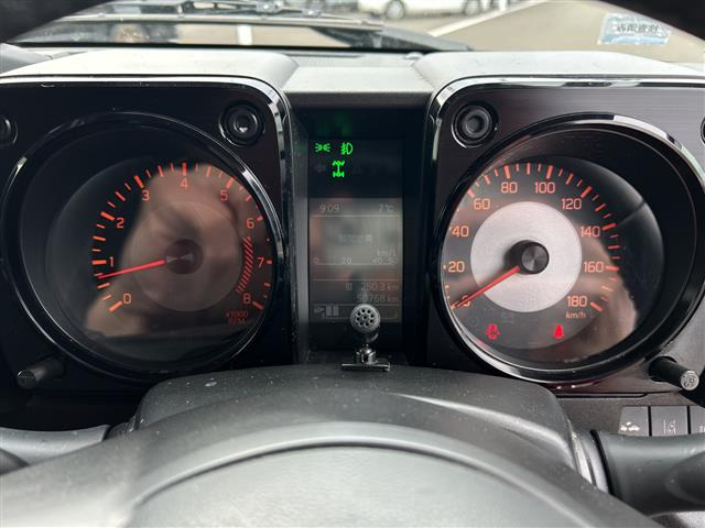 ジムニーシエラ1.5 JC 4WD