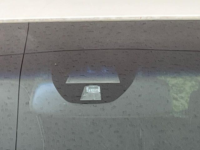 �y�V�e�B�u���[�L�A�N�e�B�u�V�X�e���z�ᑬ���s���ɑO���̎ԗ�����F�����A�Փ˂������Ȏ��͌x��ƃu���[�L�ŏՓˉ���Ɣ�Q�y�����A�V�X�g�B�����S�Ƀh���C�u�����y���݂��������܂��B