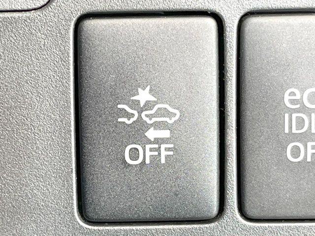 �y�X�}�[�g�A�V�X�g�z���s���ɑO���̎ԗ�����F�����A�Փ˂������Ȏ��͌x��ƃu���[�L�ŏՓˉ���Ɣ�Q�y�����A�V�X�g�B�����S�Ƀh���C�u�����y���݂��������܂��B