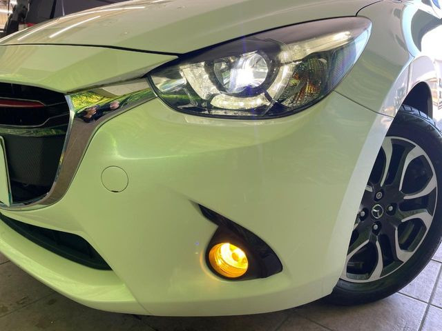 �yLED�w�b�h���C�g�z���V����ԑ��s�����ǍD�Ȏ��E���m�ۂ����S���ĉ^�]�ł��鍂�P�xLED�w�b�h���C�g�𑕔�!�_�����x�������A����d�͂��}�����Ă��܂��B