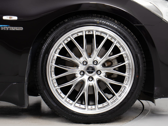 ��20�C���`�z�C�[�������ԗ��ƂȂ�܂�!!���̑��A���D���ȃA���~�z�C�[���֕ύX���\�ł�!�ڂ����͓��ЃX�^�b�t�܂ł��₢���킹������!!