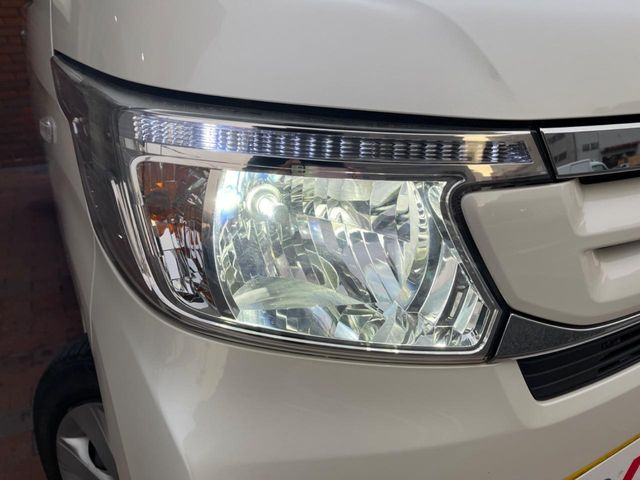 �yLED�w�b�h���C�g�z���V����ԑ��s�����ǍD�Ȏ��E���m�ۂ����S���ĉ^�]�ł��鍂�P�xLED�w�b�h���C�g�𑕔�!�_�����x�������A����d�͂��}�����Ă��܂��B