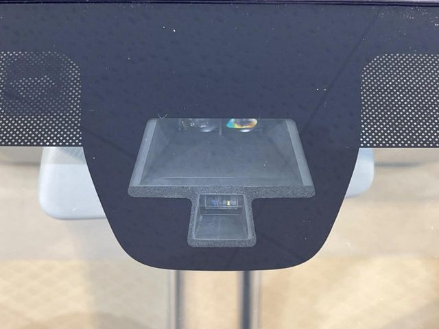 �y�X�Y�L �Z�[�t�e�B�T�|�[�g�z���s���ɑO���̎ԗ�����F�����A�Փ˂������Ȏ��͌x��ƃu���[�L�ŏՓˉ���Ɣ�Q�y�����A�V�X�g�B�����S�Ƀh���C�u�����y���݂��������܂��B