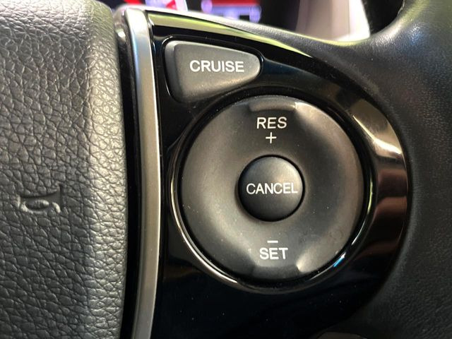 �y�N���[�Y�R���g���[���z�������H�����N���N���s�B�A�N�Z���𗣂��Ă���葬�x�ő��s���ł��A�������^�]���̕��S���y��!�����E�������ȒP�ȃX�C�b�`����Œ����ł��܂��B