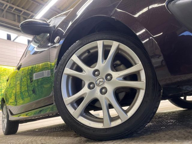 �y����16�C���`�A���~�z�C�[���z�O�ςɃ}�b�`���������A���~�z�C�[���𑕒����Ă���܂��B�e��ЊO�A���~�z�C�[����A�X�^�b�h���X�^�C�����戵�����Ă���܂��B���񂲑��k����������