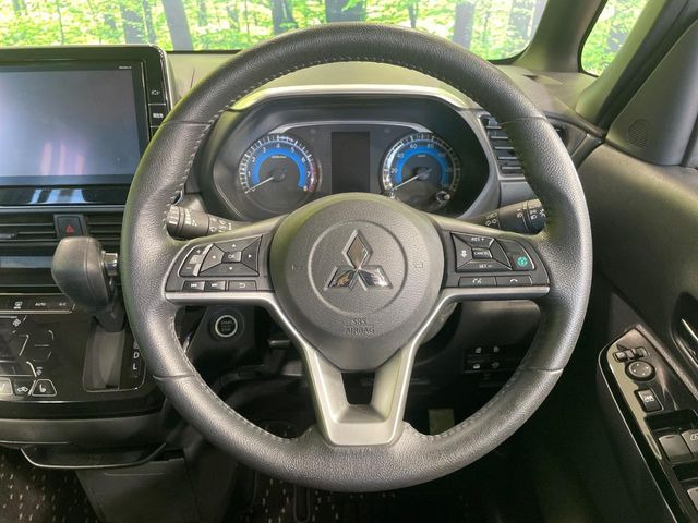 �y�����v�����X�e�A�����O�z�㎿�Ȋv���g�p���邱�ƂŁA��ɂ����������݂ƂĂ��^�]���₷���n���h���ł���