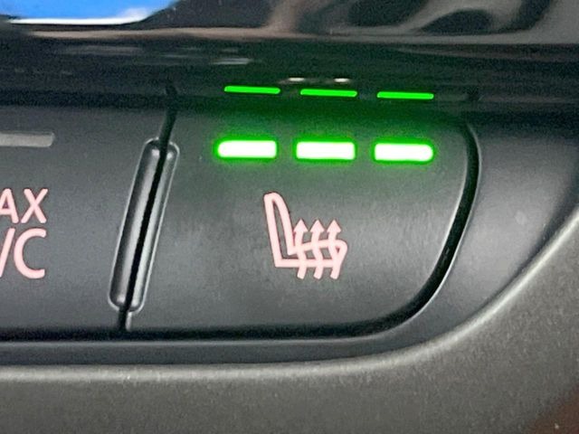 ���t�����g�V�[�g�q�[�e�B���O:�^�]�ȁE����ȋ��ɎO�i�K�Œ��߂��\�ȃV�[�g�q�[�^�[�𑕔����Ă���܂��B�G�߂��킸���K�ɂ��g�p���������܂��B