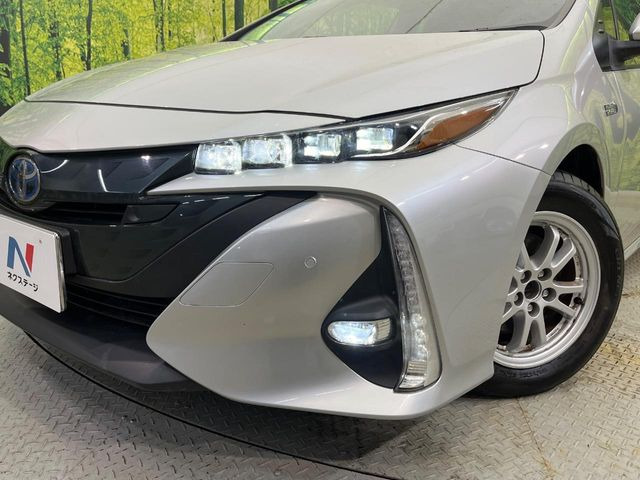 �y4��LED�w�b�h���C�g�z�X�^�C���b�V���Ȍ����ڂ�4��LED�w�b�h���C�g�𑕔���X�^�C�������łȂ��A��Ԃ̑��s�����E�ǍD�ň��S���Ă���肢�������܂��B