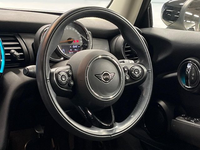 ���n���h�����̃X�������Ȃ��A���ꂢ�ȏ�Ԃ��ێ����Ă���܂��B�e�X�C�b�`���̓�����m�F�ς݂ł��B