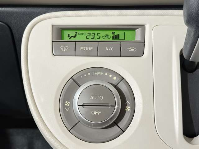 納車前には全車専用機械でクリーニングおこなっています!隅々までキレイに仕上げてからお渡しします!