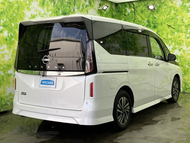 セレナ2.0 ハイウェイスターV