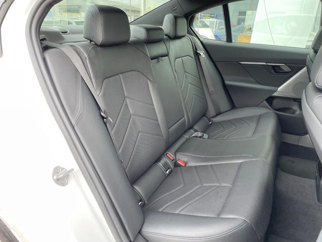 ���㕔���Ȃ��C�ɂȂ�悤�ȃL�Y�E�����ւ��蓙�A�傫�ȃ_���[�W�͂Ȃ��A�ǍD�ȏ�Ԃł��B