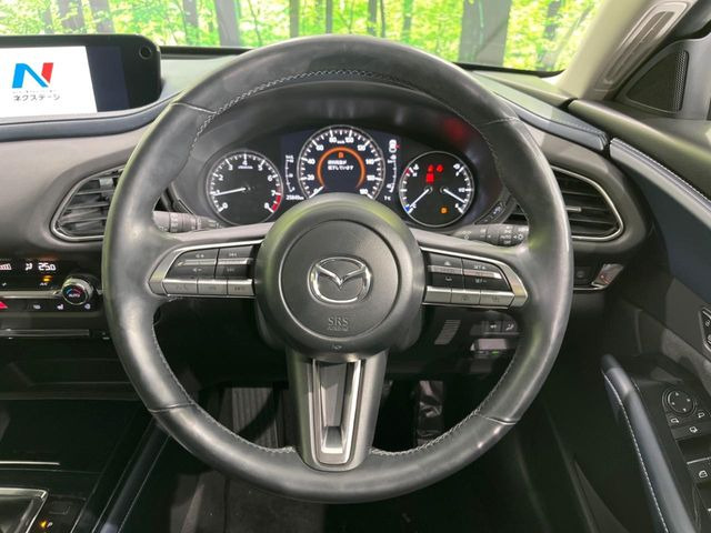 �y�����v�����X�e�A�����O�z�㎿�Ȋv���g�p���邱�ƂŁA��ɂ����������݂ƂĂ��^�]���₷���n���h���ł���