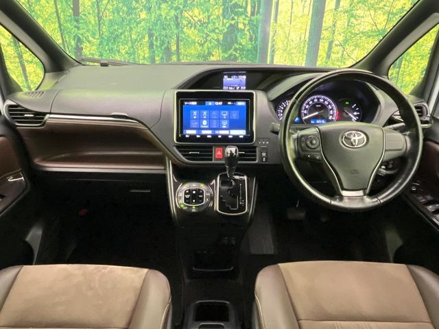 エスクァイア2.0 Gi プレミアムパッケージ