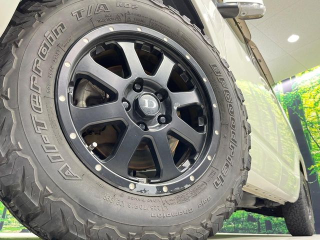 �y16�C���`�A���~�z�C�[���z�O�ςɃ}�b�`�����A���~�z�C�[���𑕒����Ă���܂��B�e��A���~�z�C�[����A�X�^�b�h���X�^�C�����戵�����Ă���܂��B���񂲑��k����������