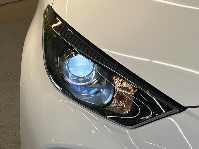 �yLED�w�b�h���C�g�z���V����ԑ��s�����ǍD�Ȏ��E���m�ۂ����S���ĉ^�]�ł��鍂�P�xLED�w�b�h���C�g�𑕔�!�_�����x�������A����d�͂��}�����Ă��܂��B