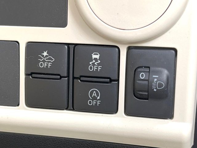 �y�X�}�[�g�A�V�X�g�z���s���ɑO���̎ԗ�����F�����A�Փ˂������Ȏ��͌x��ƃu���[�L�ŏՓˉ���Ɣ�Q�y�����A�V�X�g�B�����S�Ƀh���C�u�����y���݂��������܂��B