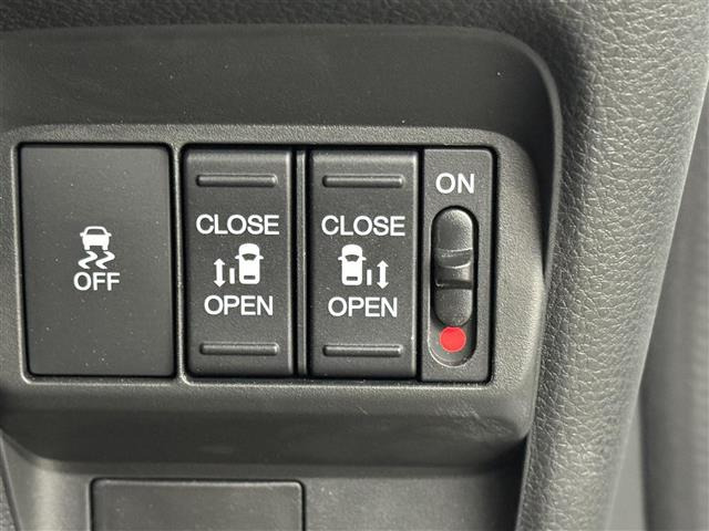 フリード1.5 e:HEV エアー EX