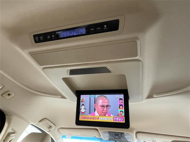 ヴェルファイアハイブリッド 2.5 V Lエディション E-Four 4WD