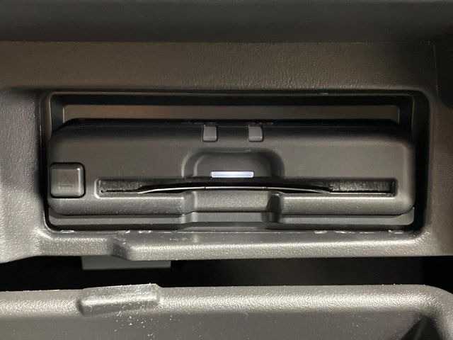 【ETC】高速道路の料金所をストレスなく通過!話題のスポットやサービスエリアに多い「スマートIC」利用時は必須のアイテムです。当店でセットアップを実施、ご納車当日からすぐにご利用いただけます!