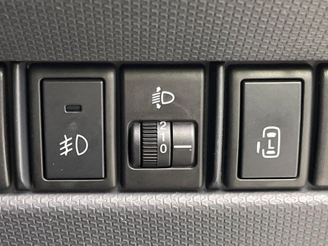 �y�p���[�X���C�h�h�A�z�X�}�[�g�L�[��^�]�Ȃ̃X�C�b�`�ŃX���C�h�h�A�̊J���\���d��������͂����ăh�A���J����K�v�������A���������q�l�ł��A�d���ו��������Ă��鎞�����N�ɊJ���߂ł��܂���